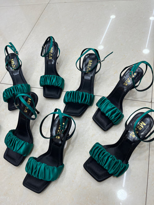Solid Color Ruffled Strap Buckle Thin Heel
